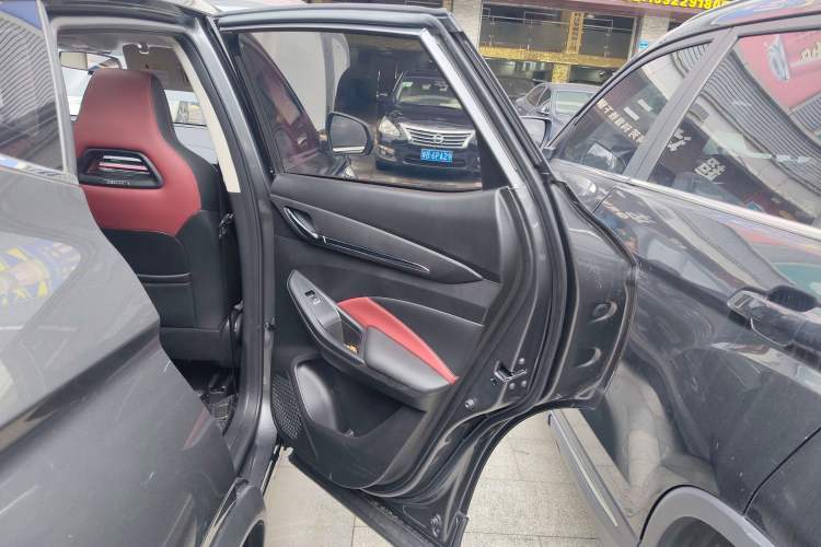 Used CHANGAN OSHAN X5 2021 1.5T DCT Prestige Edition Right Rear Door Interior