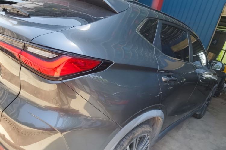 Used CHANGAN OSHAN X5 2021 1.5T DCT Flagship Edition Right Rear Taillight