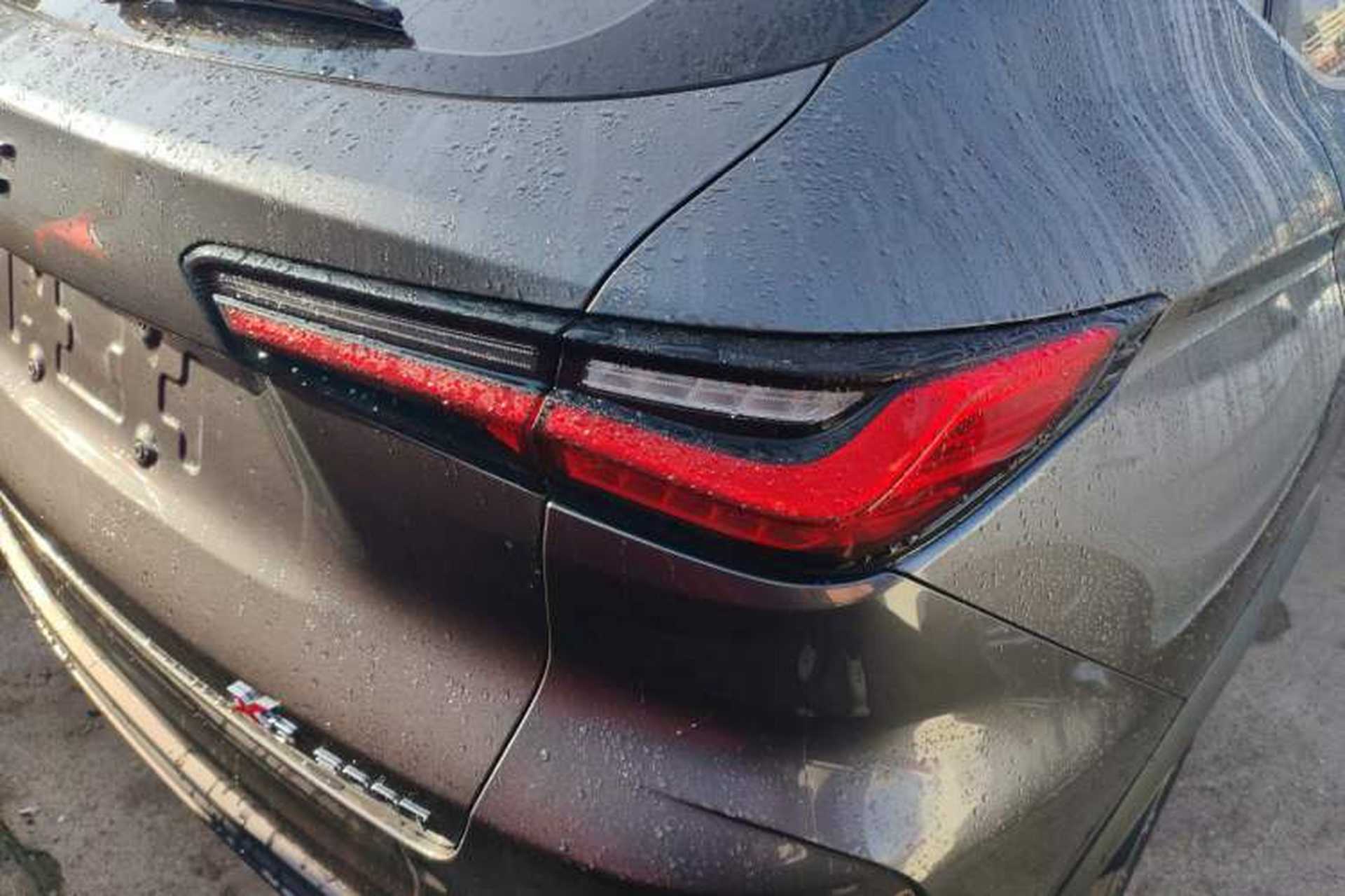 Used CHANGAN OSHAN X5 2021 Revised Version 1.5T DCT Luxury Edition Right Rear Taillight