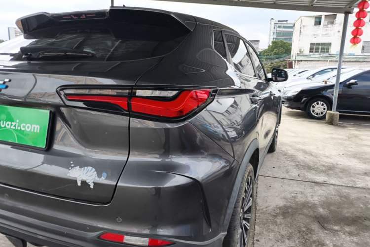 Used CHANGAN OSHAN X5 2021 1.6L CVT Youth Edition Right Rear Taillight
