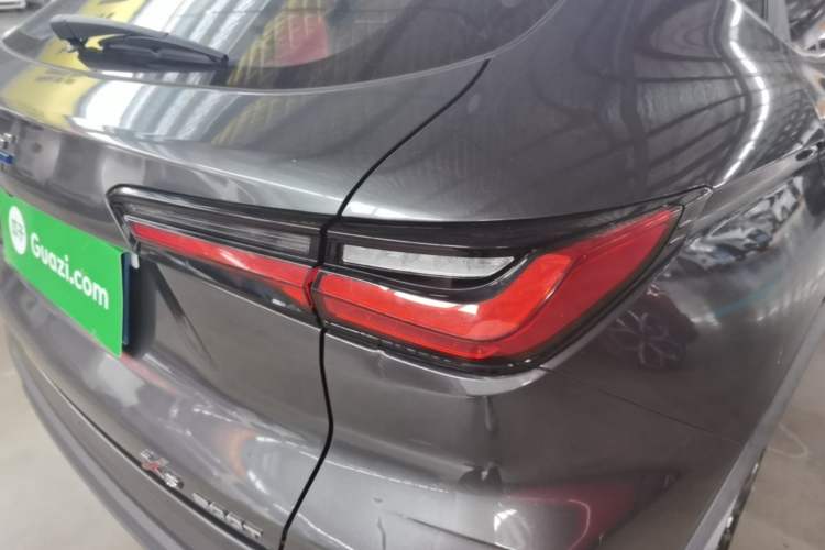 Used CHANGAN OSHAN X5 2021 1.5T DCT Flagship Edition Right Rear Taillight