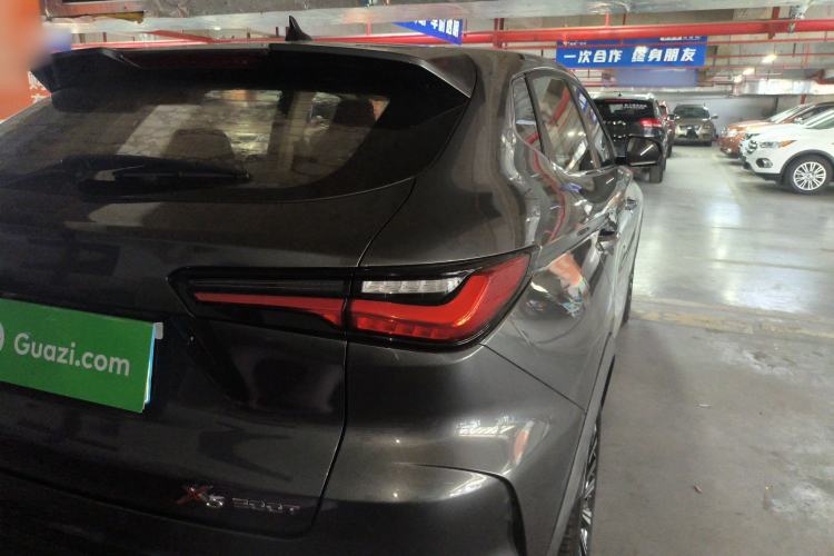 Used CHANGAN OSHAN X5 2021 1.5T DCT Prestige Edition Right Rear Taillight