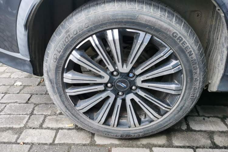 Used CHANGAN OSHAN X5 2021 1.5T DCT Prestige Edition Right Rear Wheel Hub