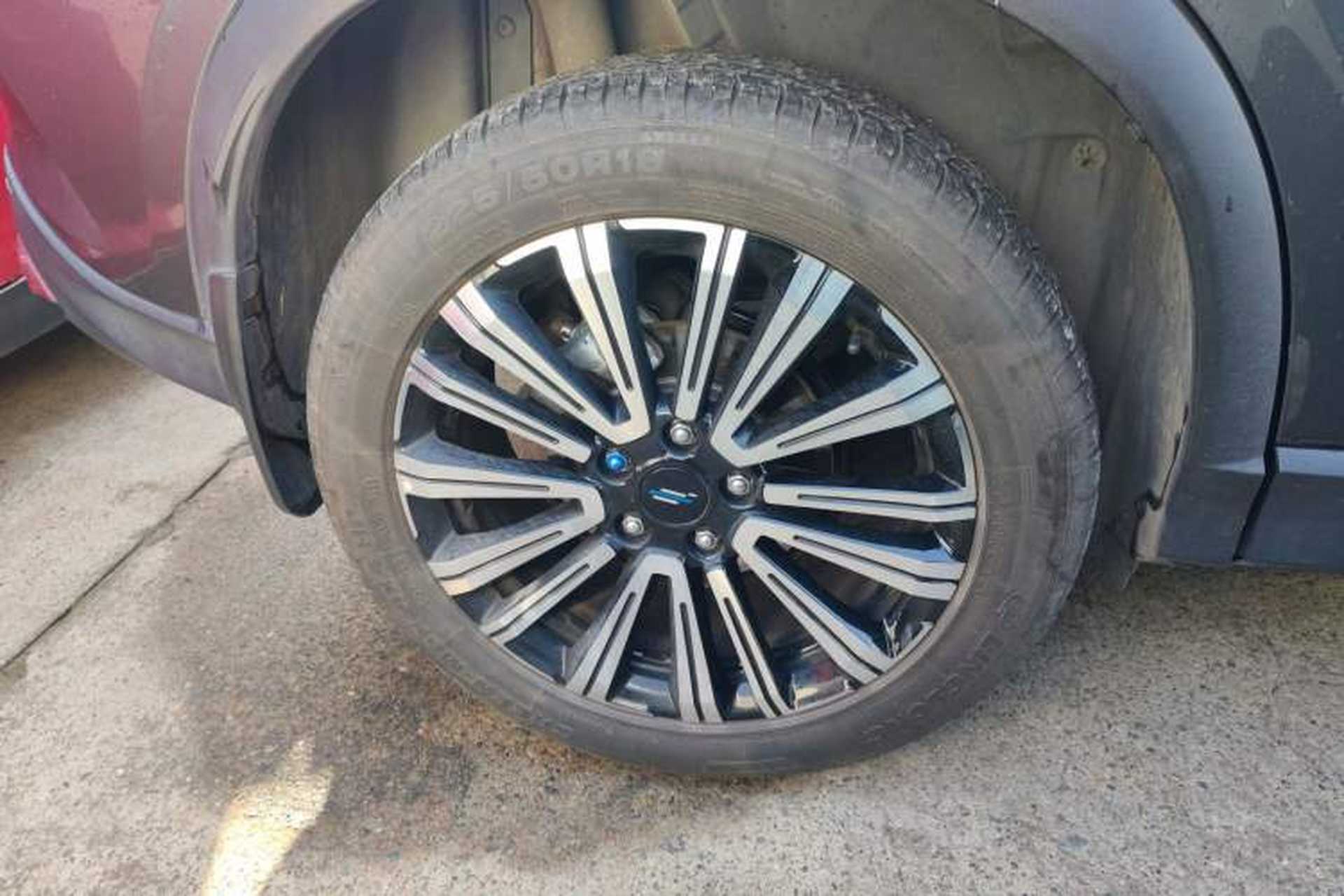 Used CHANGAN OSHAN X5 2021 Revised Version 1.5T DCT Luxury Edition Right Rear Wheel Hub