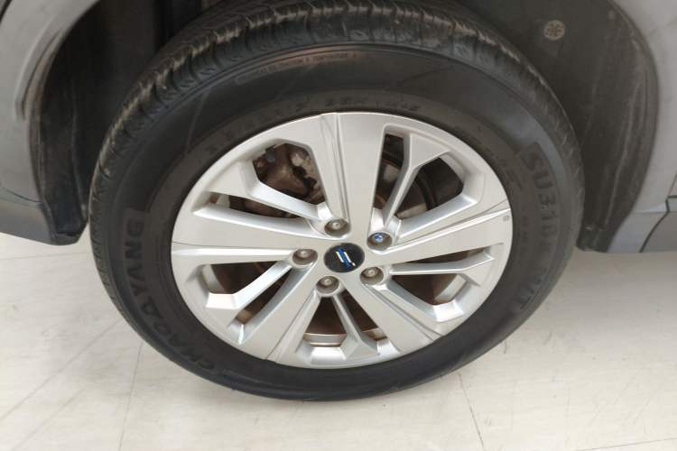 Used CHANGAN OSHAN X5 2021 1.6L CVT Luxury Model Right Rear Wheel Hub