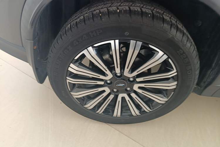 Used CHANGAN OSHAN X5 2021 1.6L CVT Luxury Model Right Rear Wheel Hub