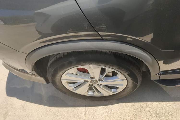 Used CHANGAN OSHAN X5 2021 1.6L CVT Luxury Model Right Rear Wheel Hub