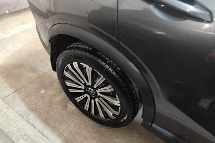Used CHANGAN OSHAN X5 2021 Revised Version 1.5T DCT Luxury Edition Right Rear Wheel Hub