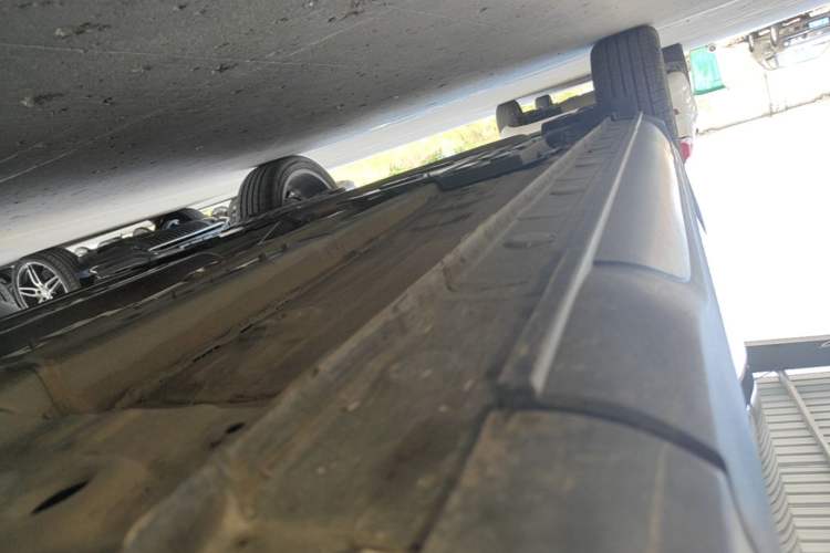 Used CHANGAN OSHAN X5 2021 1.5T DCT Flagship Edition Right Side Sill