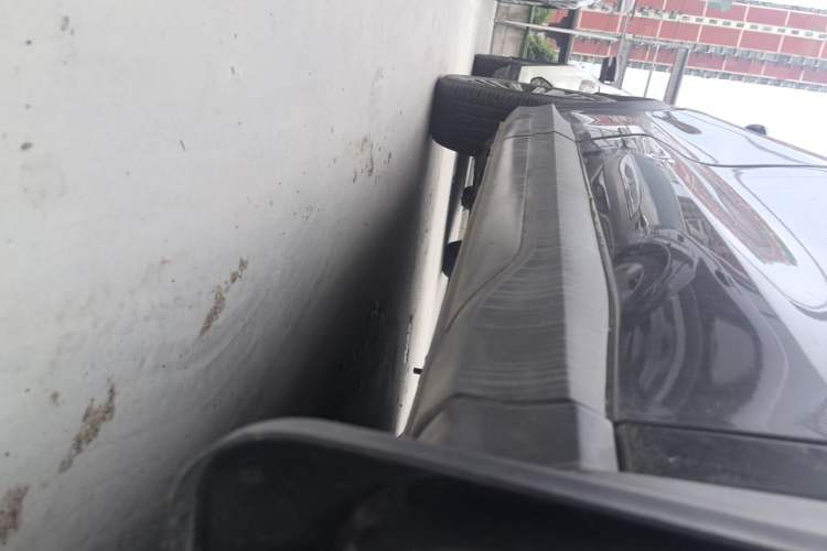 Used CHANGAN OSHAN X5 2021 Revised Version 1.5T DCT Luxury Edition Right Side Sill