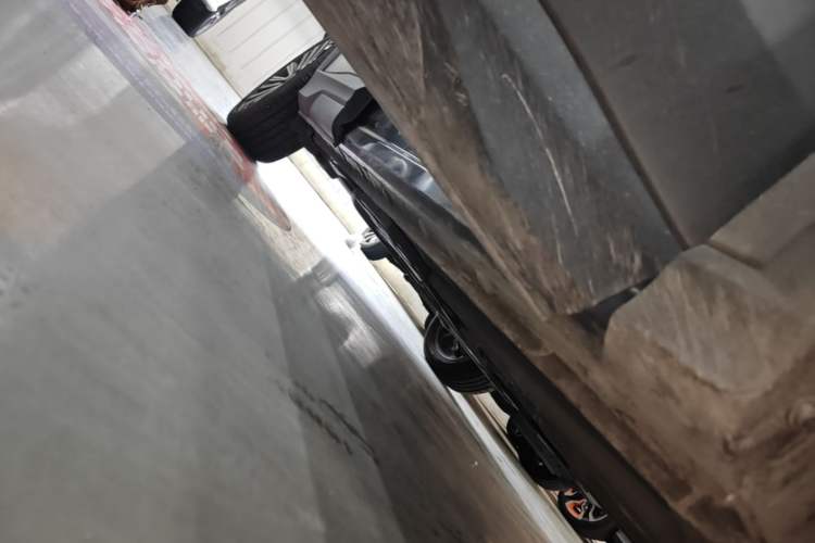 Used CHANGAN OSHAN X5 2021 1.5T DCT Prestige Edition Right Side Sill