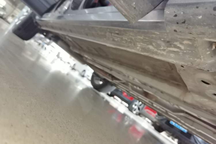 Used CHANGAN OSHAN X5 2021 1.5T DCT Prestige Edition Right Side Sill