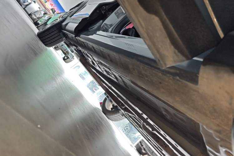 Used CHANGAN OSHAN X5 2021 1.5T DCT Flagship Edition Right Side Sill
