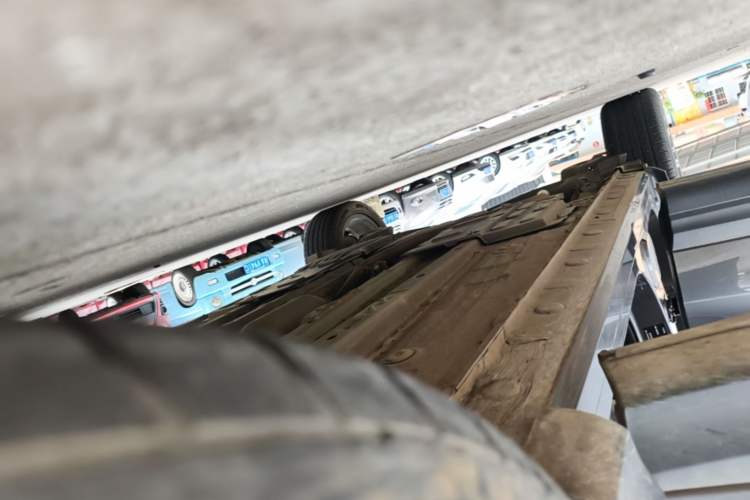 Used CHANGAN OSHAN X5 2021 1.6L CVT Youth Edition Right Side Sill