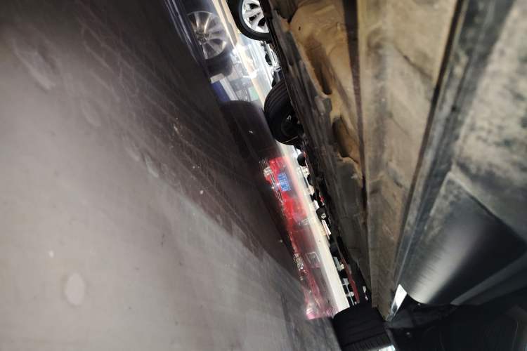 Used CHANGAN OSHAN X5 2021 1.5T DCT Prestige Edition Right Side Sill