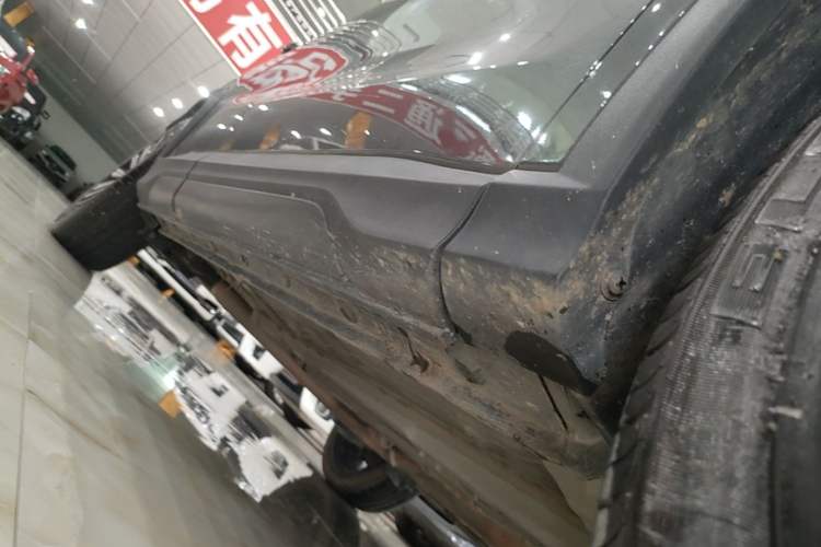 Used CHANGAN OSHAN X5 2021 1.5T DCT Prestige Edition Right Side Sill