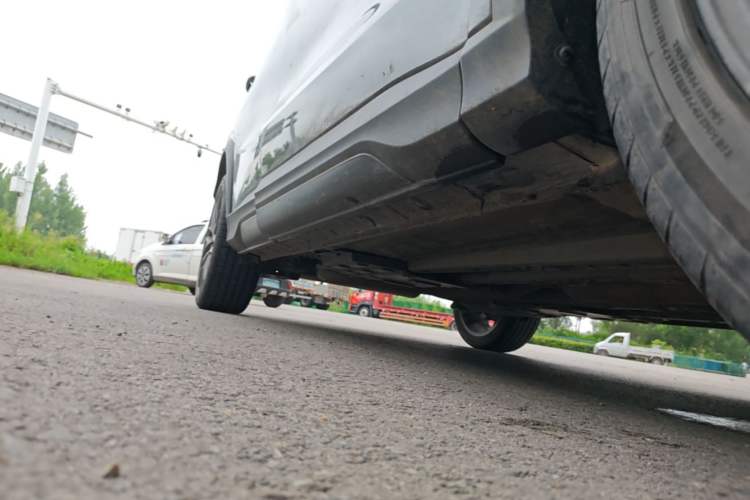 Used CHANGAN OSHAN X5 2021 1.5T DCT Flagship Edition Right Side Sill