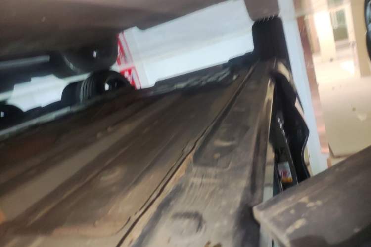 Used CHANGAN OSHAN X5 2021 1.5T DCT Flagship Edition Right Side Sill