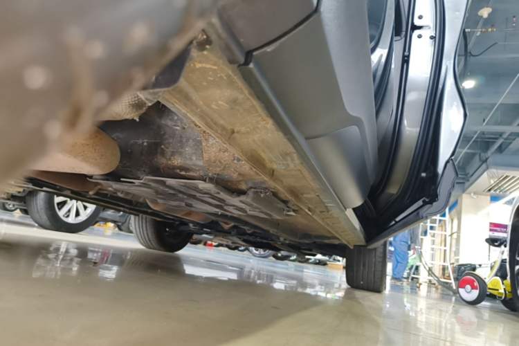 Used CHANGAN OSHAN X5 2021 Revised Version 1.5T DCT Luxury Edition Right Side Sill