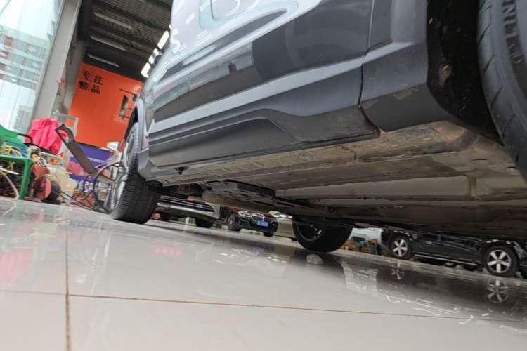 Used CHANGAN OSHAN X5 2021 1.5T DCT Flagship Edition Right Side Sill