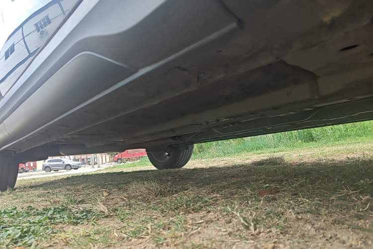 Used CHANGAN OSHAN X5 2021 Revised Version 1.5T DCT Luxury Edition Right Side Sill