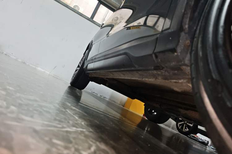 Used CHANGAN OSHAN X5 2021 1.5T DCT Prestige Edition Right Side Sill