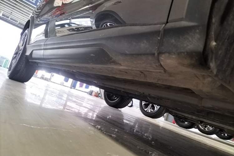 Used CHANGAN OSHAN X5 2021 1.5T DCT Flagship Edition Right Side Sill