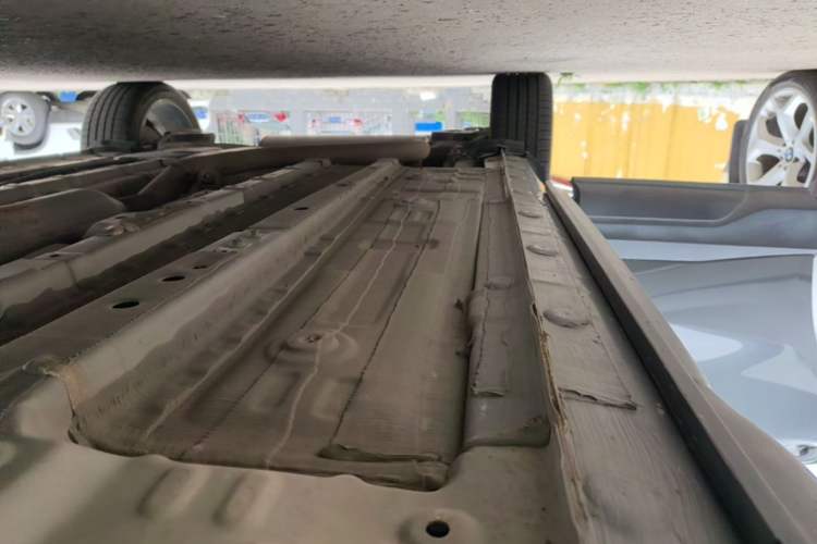 Used CHANGAN OSHAN X5 2021 1.5T DCT Flagship Edition Right Side Sill