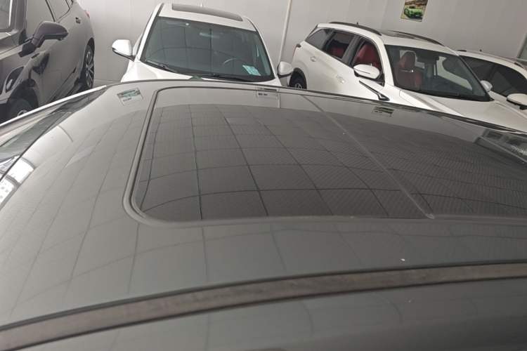 Used CHANGAN OSHAN X5 2021 1.6L CVT Flagship Model Roof