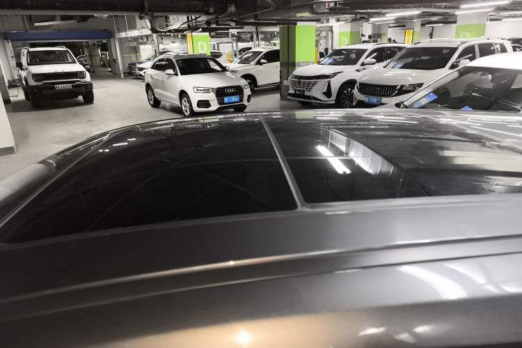 Used CHANGAN OSHAN X5 2021 1.5T DCT Prestige Edition Roof