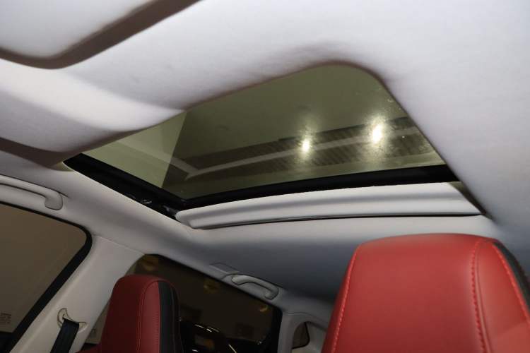 Used CHANGAN OSHAN X5 2021 1.5T DCT Luxury Edition Roof