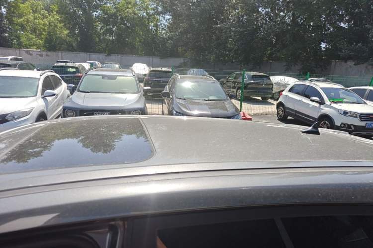 Used CHANGAN OSHAN X5 2021 1.6L CVT Luxury Model Roof