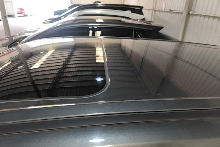 Used CHANGAN OSHAN X5 2021 Revised Version 1.5T DCT Luxury Edition Roof
