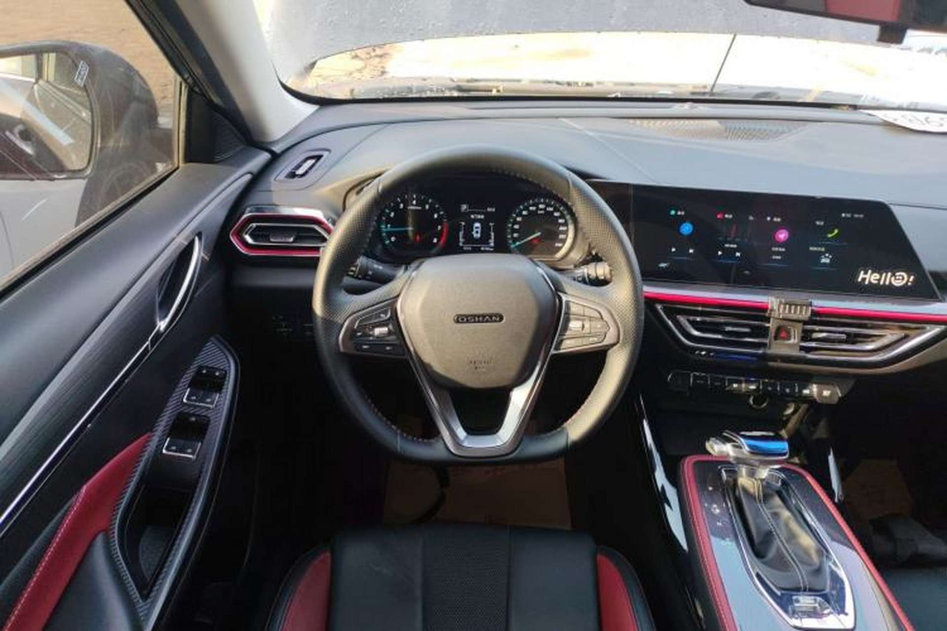 Used CHANGAN OSHAN X5 2021 Revised Version 1.5T DCT Luxury Edition Steering Wheel