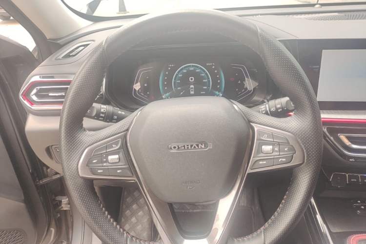 Used CHANGAN OSHAN X5 2021 1.5T DCT Prestige Edition Steering Wheel