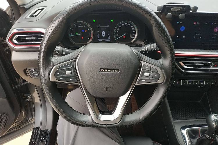 Used CHANGAN OSHAN X5 2021 Revised Version 1.6L Manual Luxury Edition Steering Wheel