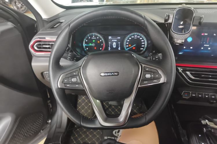 Used CHANGAN OSHAN X5 2021 Revised Version 1.5T DCT Luxury Edition Steering Wheel