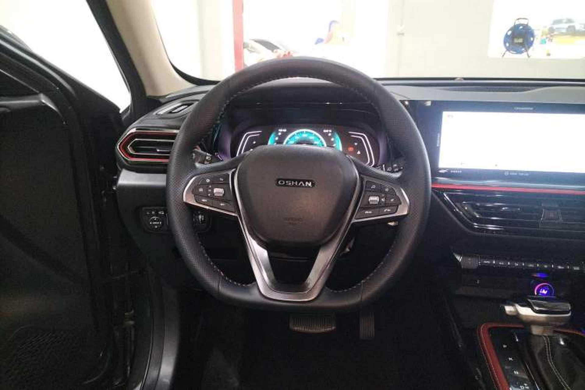 Used CHANGAN OSHAN X5 2021 1.5T DCT Flagship Edition Steering Wheel