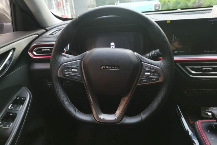 Used CHANGAN OSHAN X5 2021 1.5T DCT Prestige Edition Steering Wheel