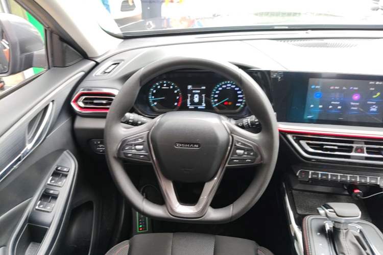 Used CHANGAN OSHAN X5 2021 Revised Version 1.6L CVT Luxury Edition Steering Wheel