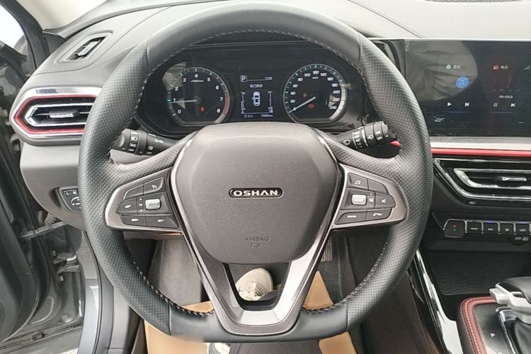 Used CHANGAN OSHAN X5 2021 Revised Version 1.5T DCT Luxury Edition Steering Wheel