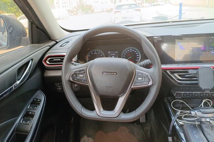 Used CHANGAN OSHAN X5 2021 Revised Version 1.6L CVT Luxury Edition Steering Wheel