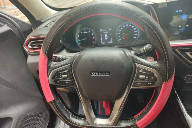 Used CHANGAN OSHAN X5 2021 1.5T DCT Luxury Edition Steering Wheel