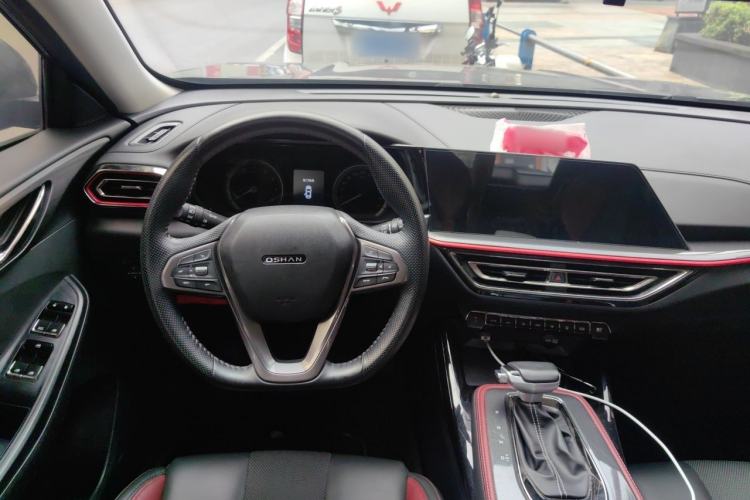 Used CHANGAN OSHAN X5 2021 Revised Version 1.5T DCT Luxury Edition Steering Wheel
