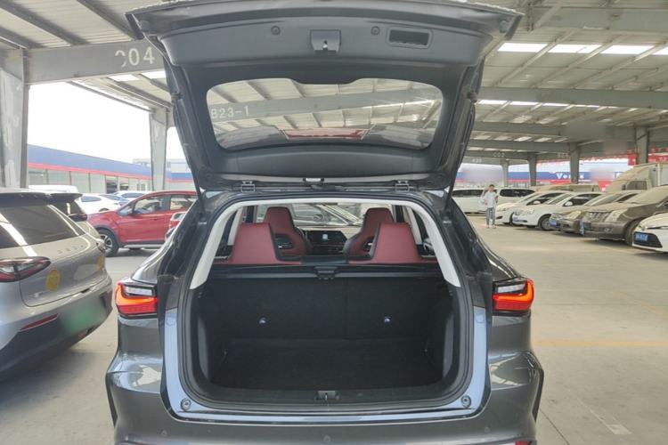 Used CHANGAN OSHAN X5 2021 1.5T DCT Flagship Edition Trunk