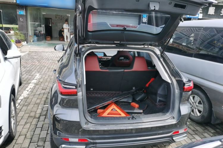 Used CHANGAN OSHAN X5 2021 1.5T DCT Prestige Edition Trunk