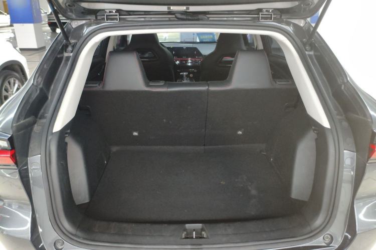 Used CHANGAN OSHAN X5 2021 1.6L CVT Luxury Model Trunk