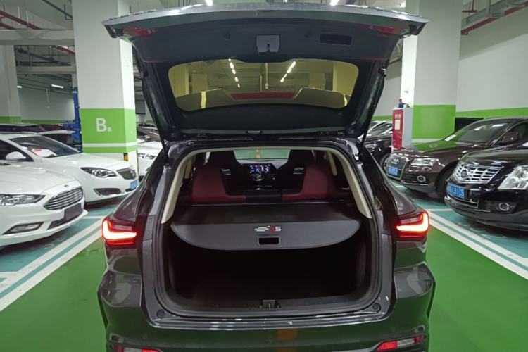Used CHANGAN OSHAN X5 2021 Revised Version 1.5T DCT Luxury Edition Trunk