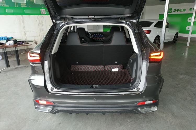 Used CHANGAN OSHAN X5 2021 1.5T DCT Prestige Edition Trunk