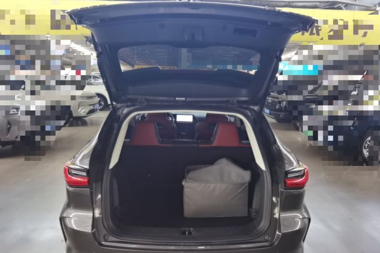 Used CHANGAN OSHAN X5 2021 1.5T DCT Prestige Edition Trunk